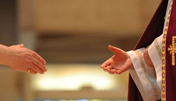 01-gen-univpriera-93-caholic-church-flickr-610x350